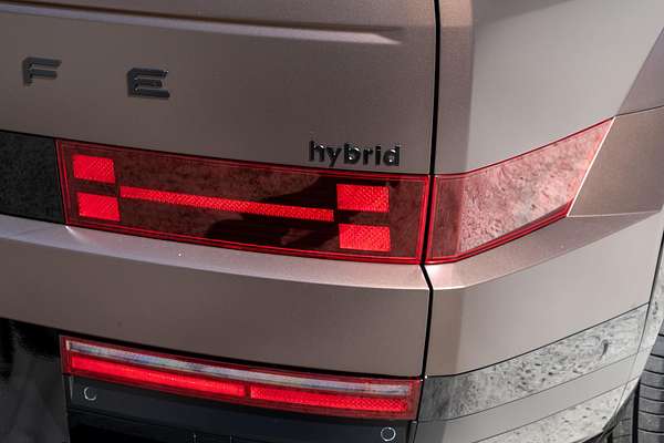 2025 Hyundai Santa Fe Hybrid Calligraphy MX5.V1