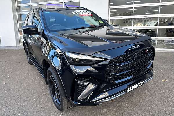 2025 Isuzu MU-X X-TERRAIN