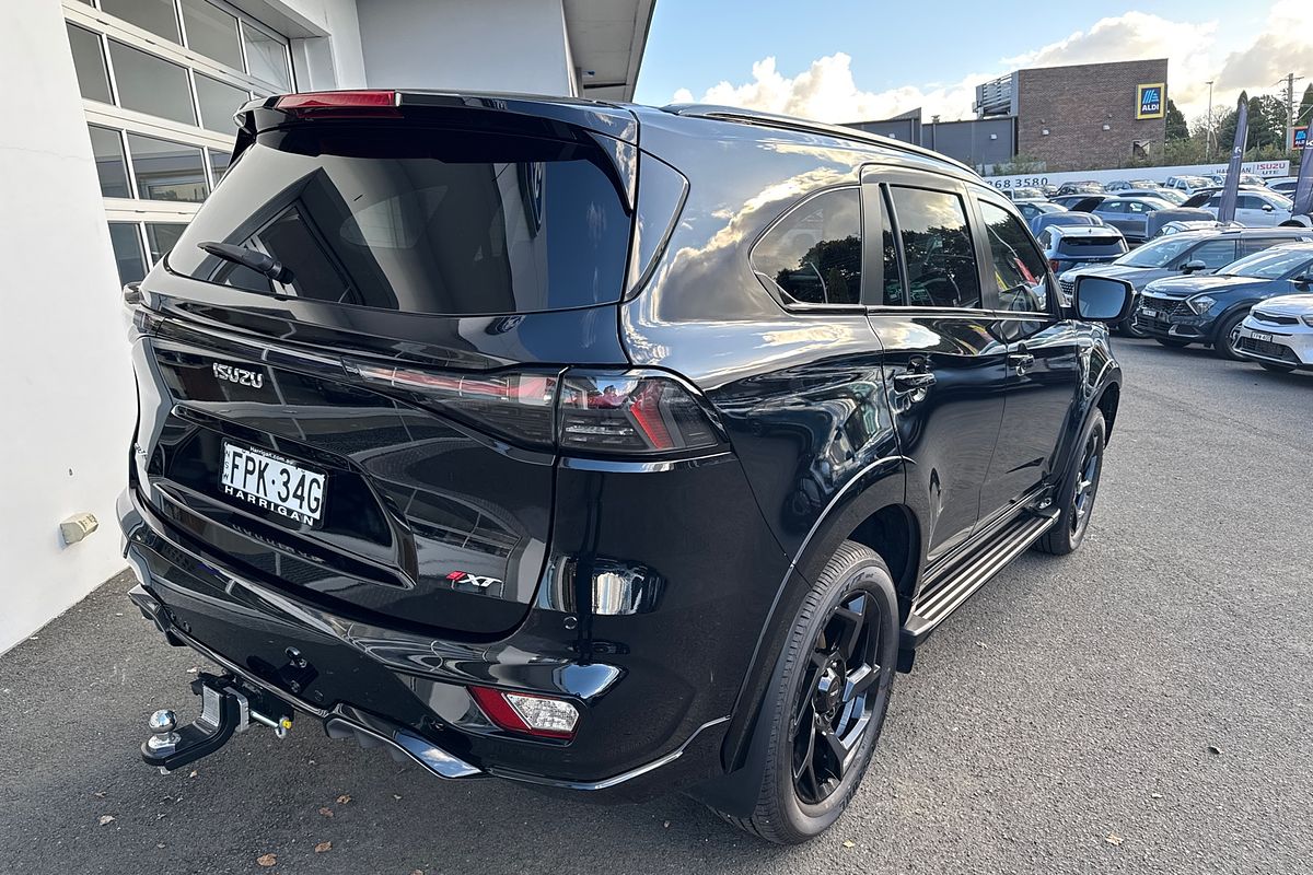 2025 Isuzu MU-X X-TERRAIN