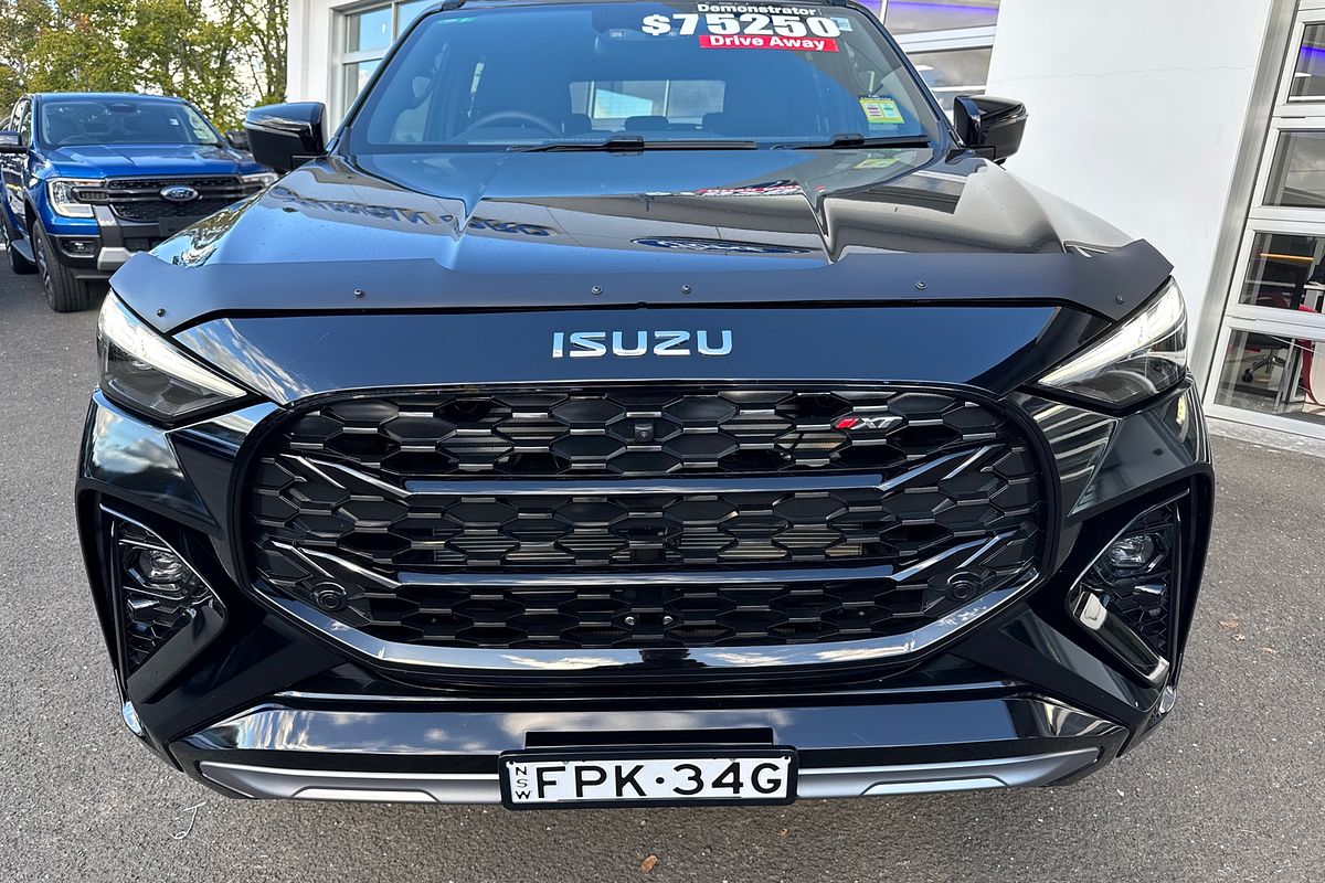 2025 Isuzu MU-X X-TERRAIN
