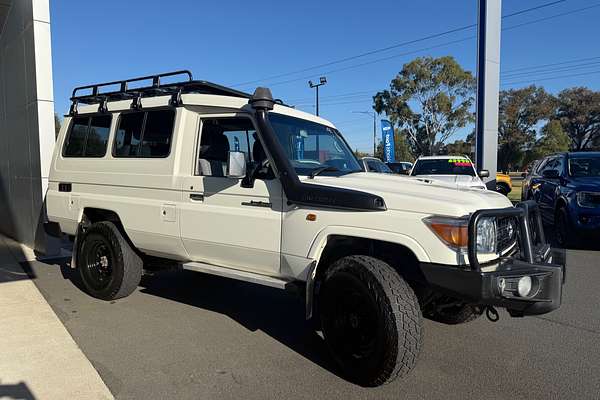 2018 Toyota Landcruiser GXL Troopcarrier VDJ78R