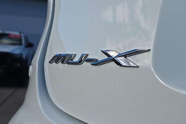 2022 Isuzu MU-X LS-M