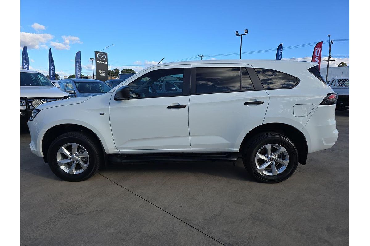2022 Isuzu MU-X LS-M