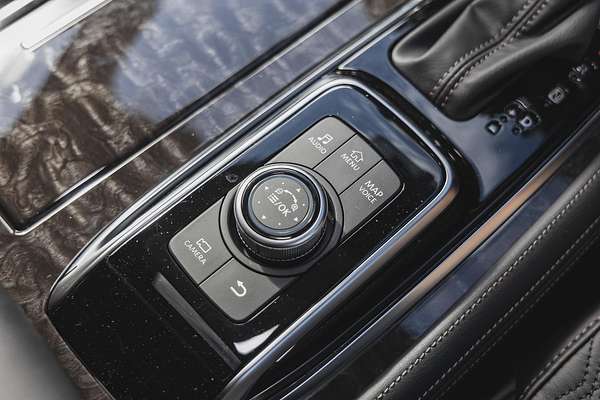 2025 Nissan Patrol Ti-L Y62