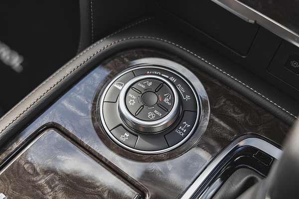 2025 Nissan Patrol Ti-L Y62