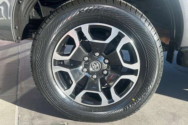 2020 Toyota Hilux SR5 GUN126R 4X4