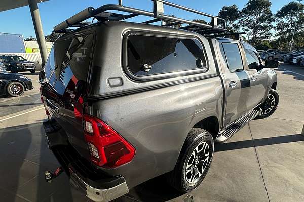 2020 Toyota Hilux SR5 GUN126R 4X4