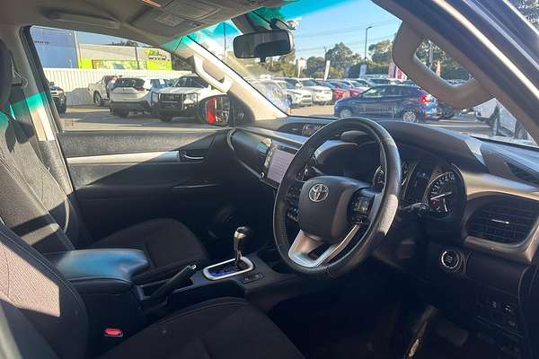 2020 Toyota Hilux SR5 GUN126R 4X4