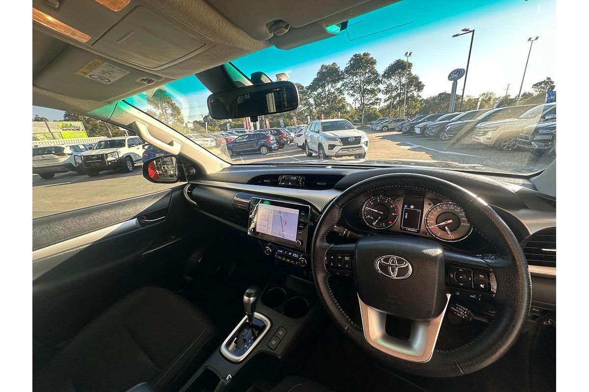 2020 Toyota Hilux SR5 GUN126R 4X4