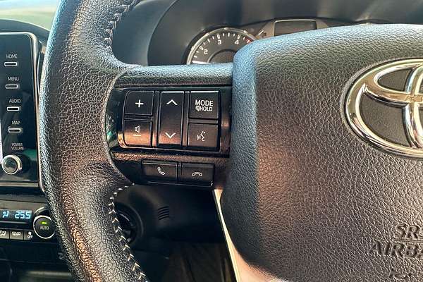 2020 Toyota Hilux SR5 GUN126R 4X4