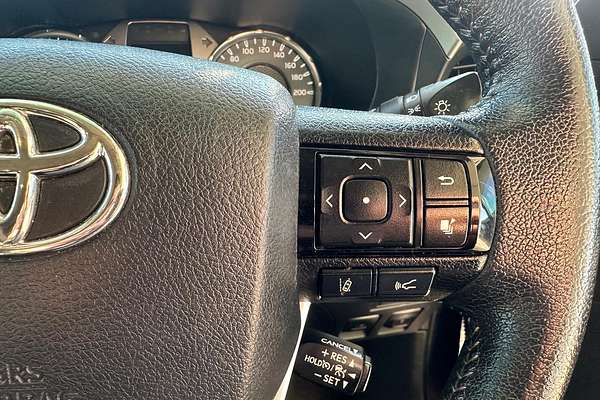 2020 Toyota Hilux SR5 GUN126R 4X4