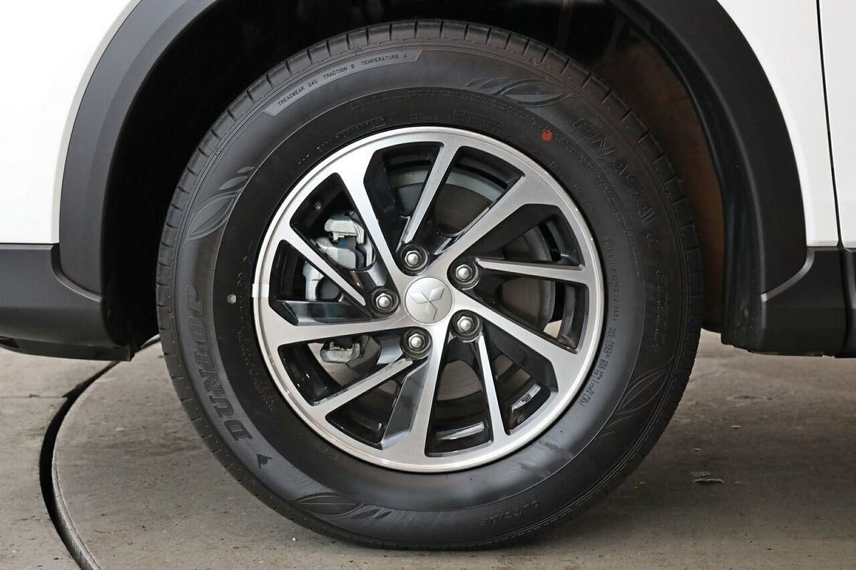 2024 Mitsubishi Eclipse Cross ES YB