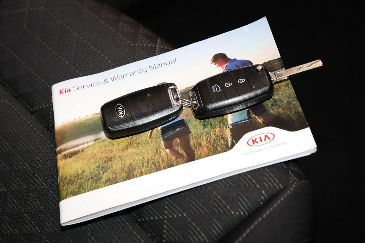 2017 Kia Rio S YB