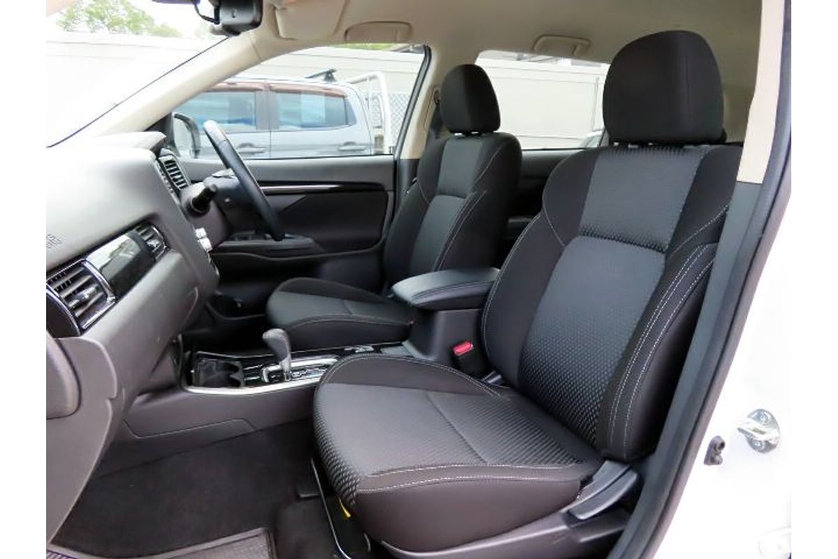 2020 Mitsubishi Outlander ES ADAS ZL
