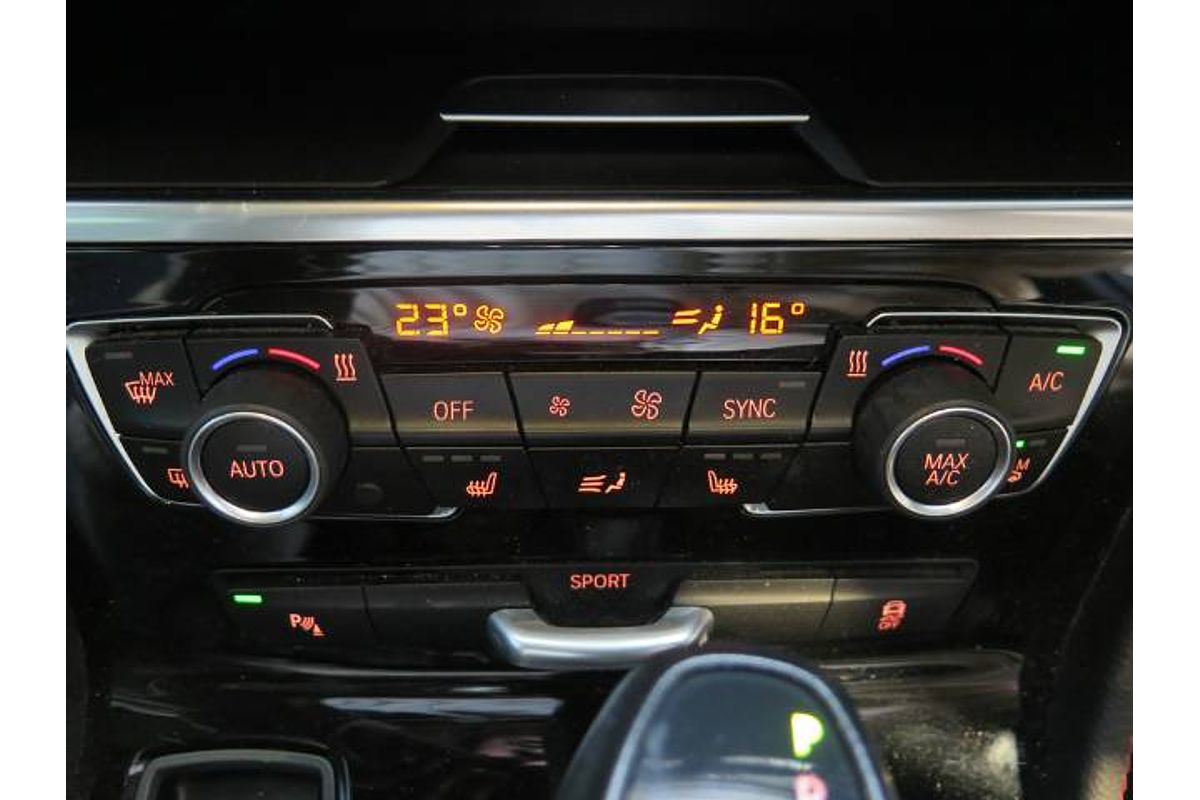 2015 BMW 2 Series 220i Sport Line F45