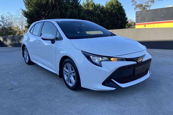 2018 Toyota Corolla Ascent Sport MZEA12R