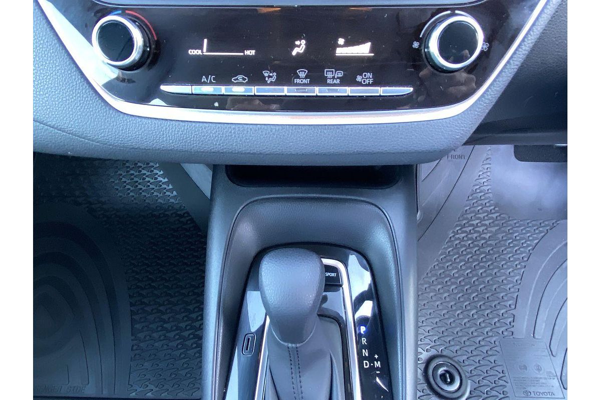 2018 Toyota Corolla Ascent Sport MZEA12R