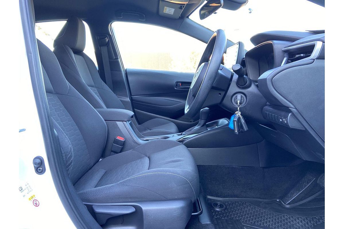 2018 Toyota Corolla Ascent Sport MZEA12R