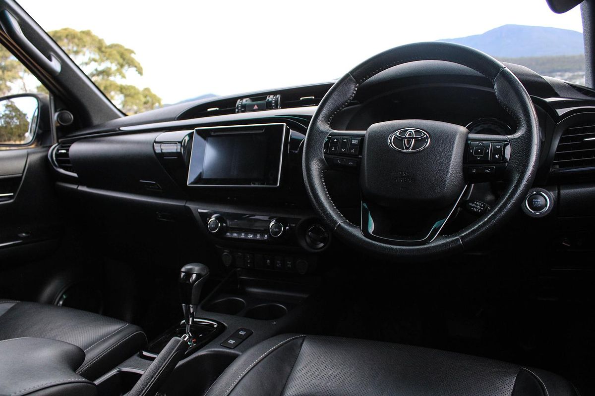 2019 Toyota Hilux SR5 GUN126R 4X4