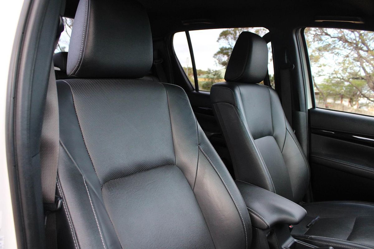 2019 Toyota Hilux SR5 GUN126R 4X4