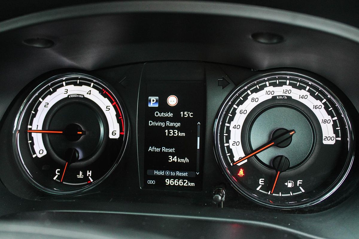2019 Toyota Hilux SR5 GUN126R 4X4