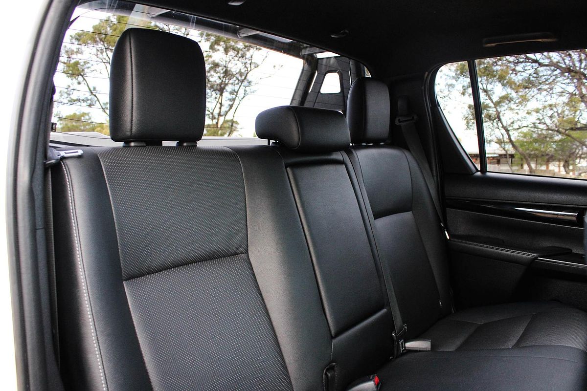2019 Toyota Hilux SR5 GUN126R 4X4