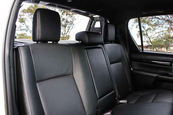 2019 Toyota Hilux SR5 GUN126R 4X4