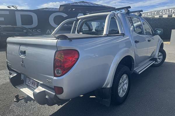 2013 Mitsubishi Triton GLX MN 4X4
