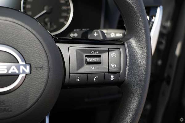 2025 Nissan X-TRAIL ST T33