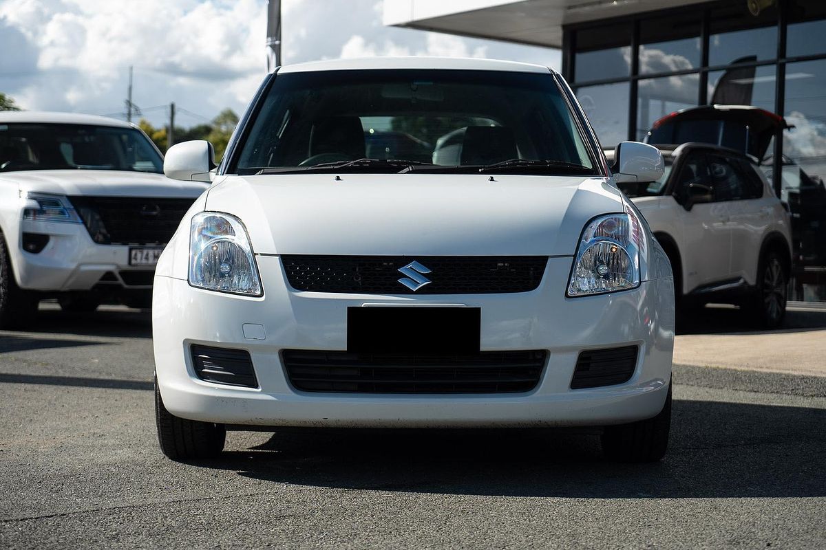 2010 Suzuki Swift GLX RS415