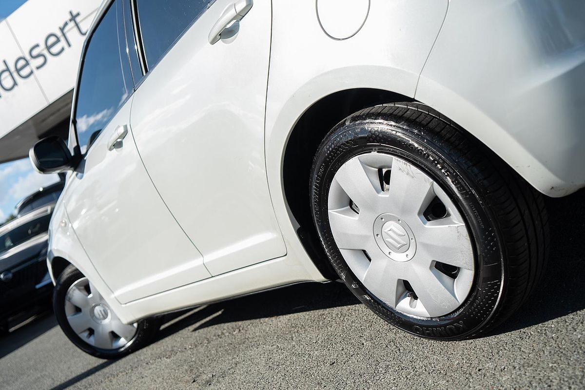 2010 Suzuki Swift GLX RS415