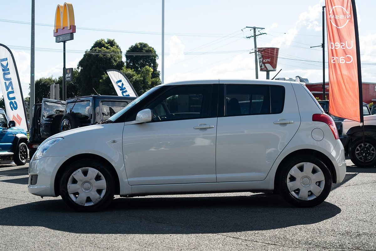 2010 Suzuki Swift GLX RS415