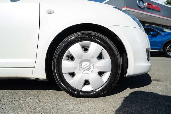 2010 Suzuki Swift GLX RS415