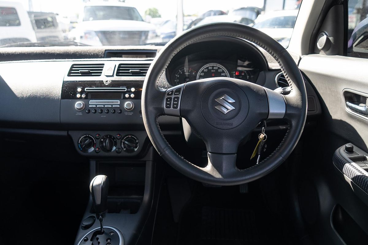 2010 Suzuki Swift GLX RS415