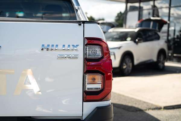 2022 Toyota Hilux SR5 GUN126R 4X4