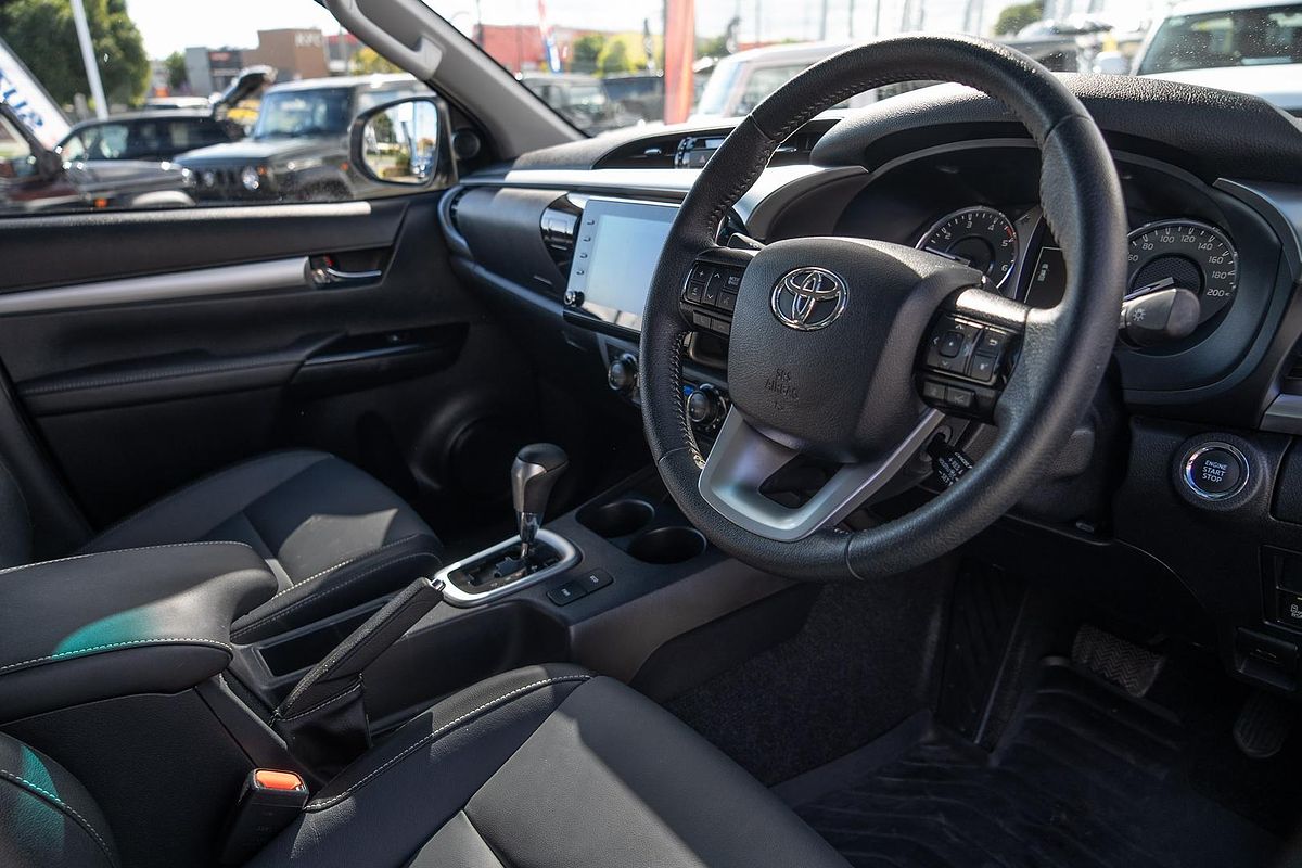 2022 Toyota Hilux SR5 GUN126R 4X4