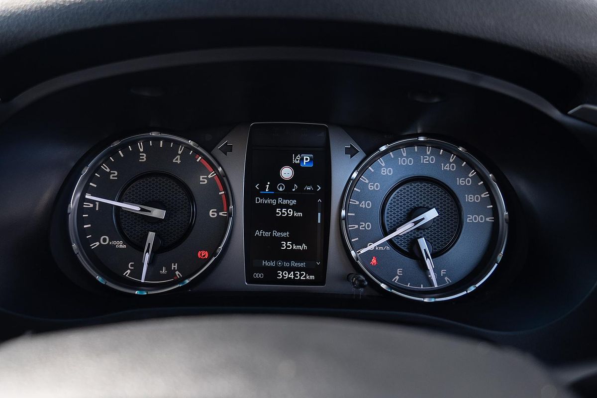 2022 Toyota Hilux SR5 GUN126R 4X4
