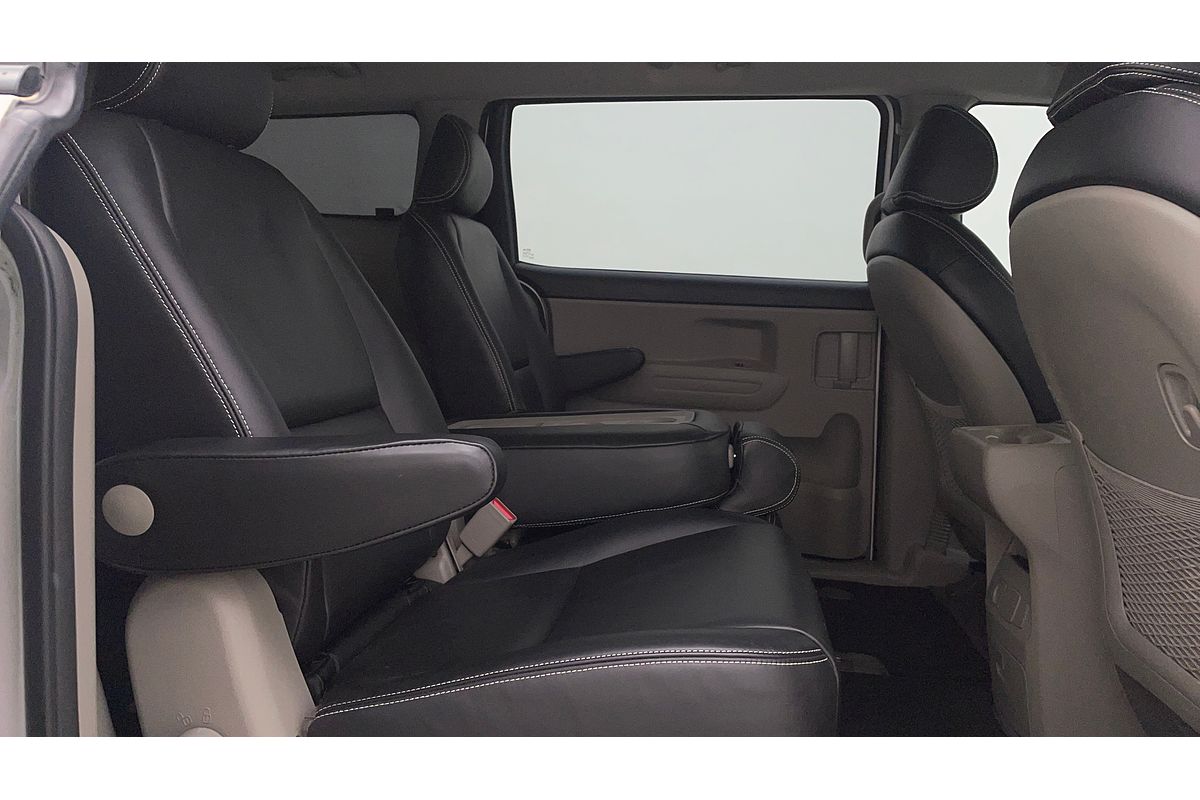 2018 Kia Carnival S YP