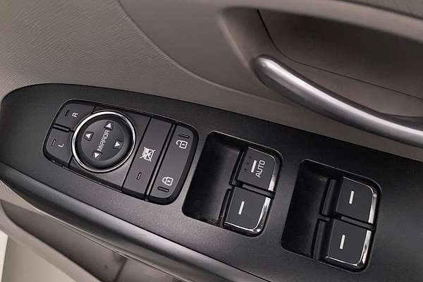 2018 Kia Carnival S YP