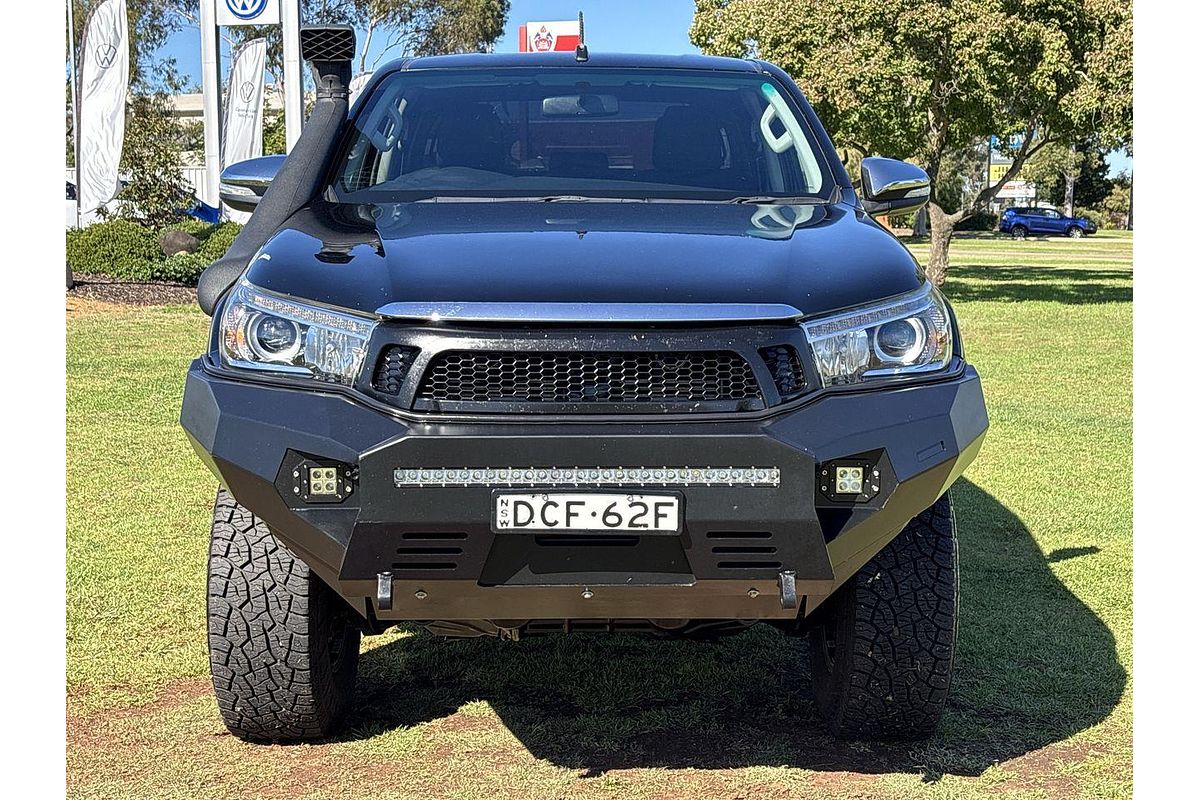 2015 Toyota Hilux SR5 GUN126R 4X4