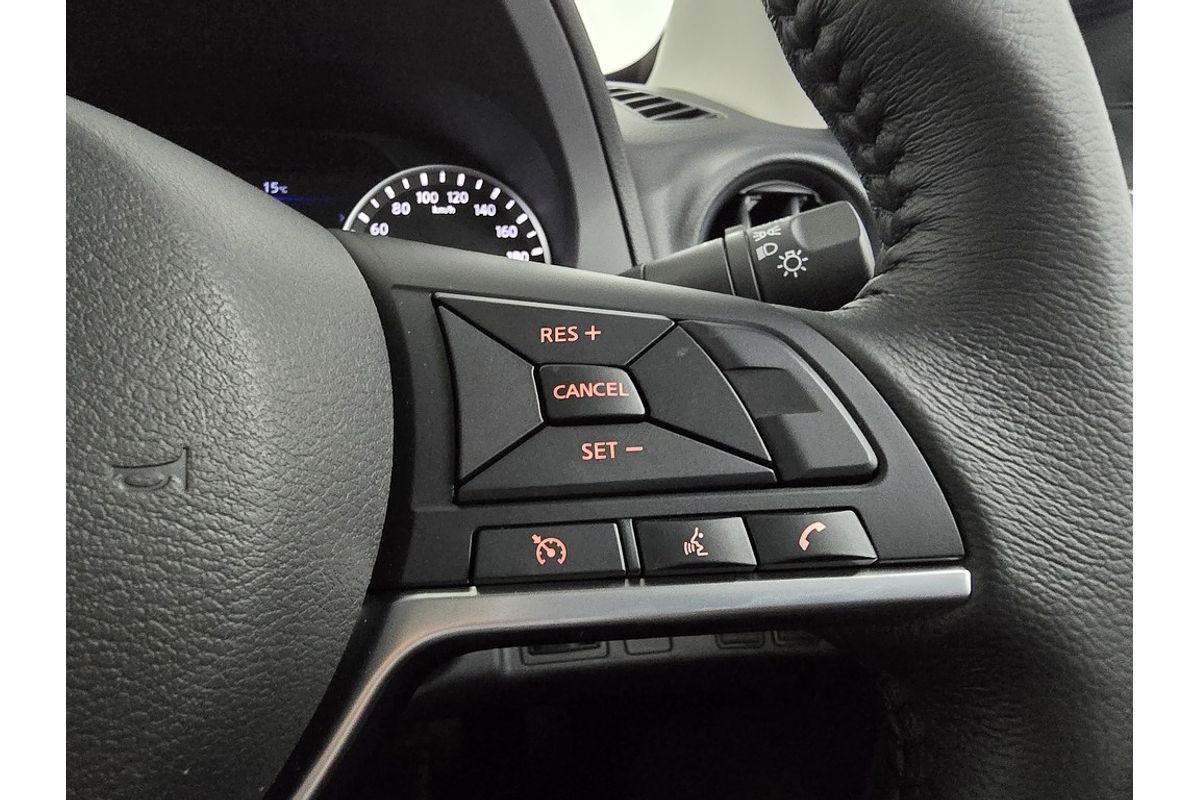 Nissan NAVARA 4X4 2.3 DSL AUTO DC P4X