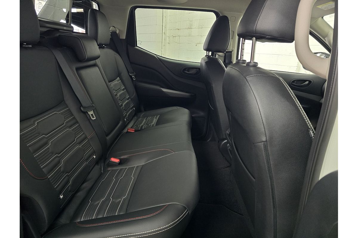 Nissan NAVARA 4X4 2.3 DSL AUTO DC P4X