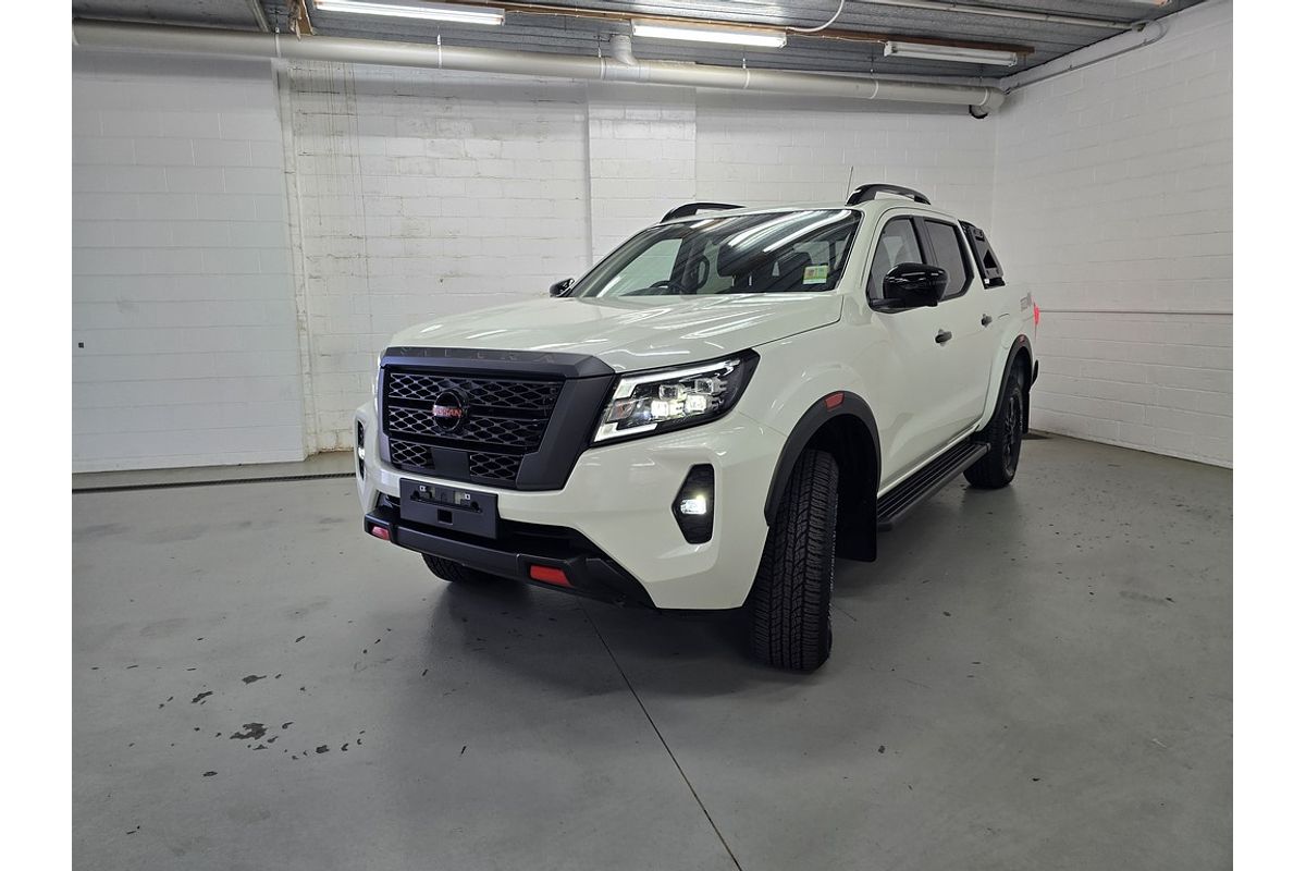 Nissan NAVARA 4X4 2.3 DSL AUTO DC P4X
