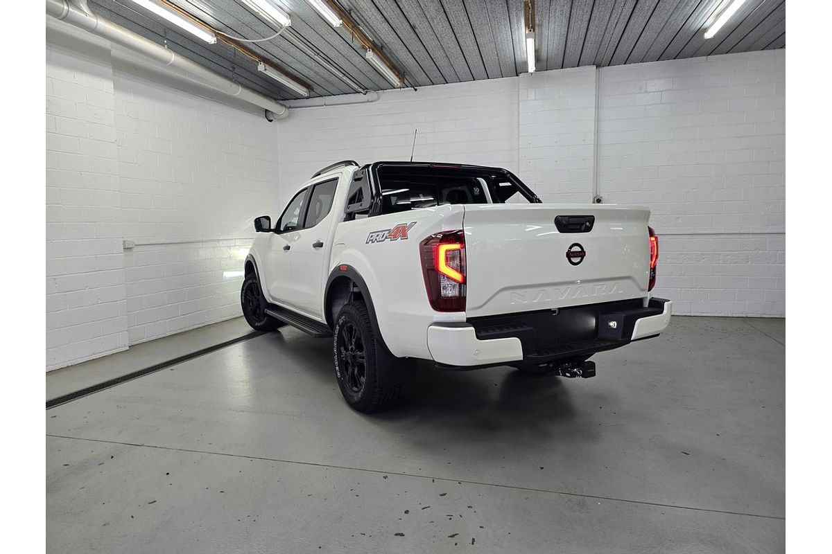 Nissan NAVARA 4X4 2.3 DSL AUTO DC P4X
