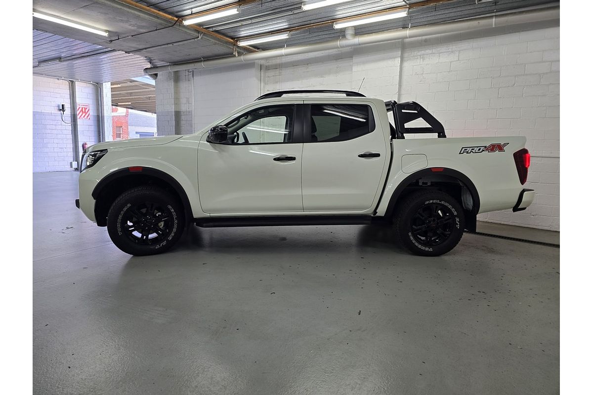 Nissan NAVARA 4X4 2.3 DSL AUTO DC P4X
