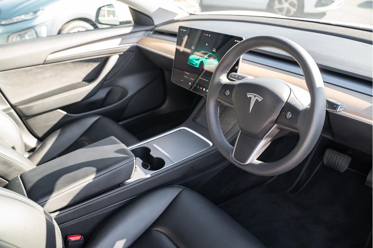2023 Tesla Model 3 Rear-Wheel Drive