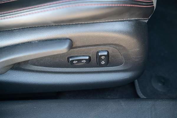 2016 Holden Ute SV6 Black VF Series II Rear Wheel Drive
