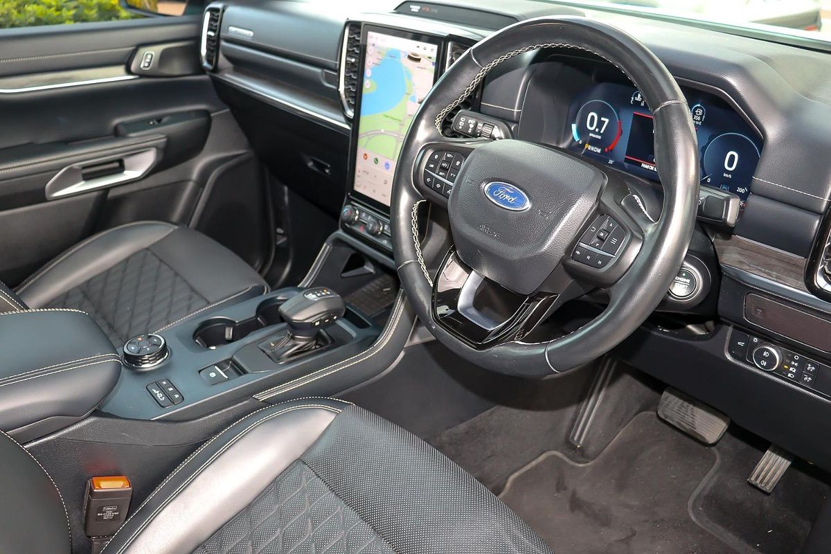 2023 Ford Everest Platinum