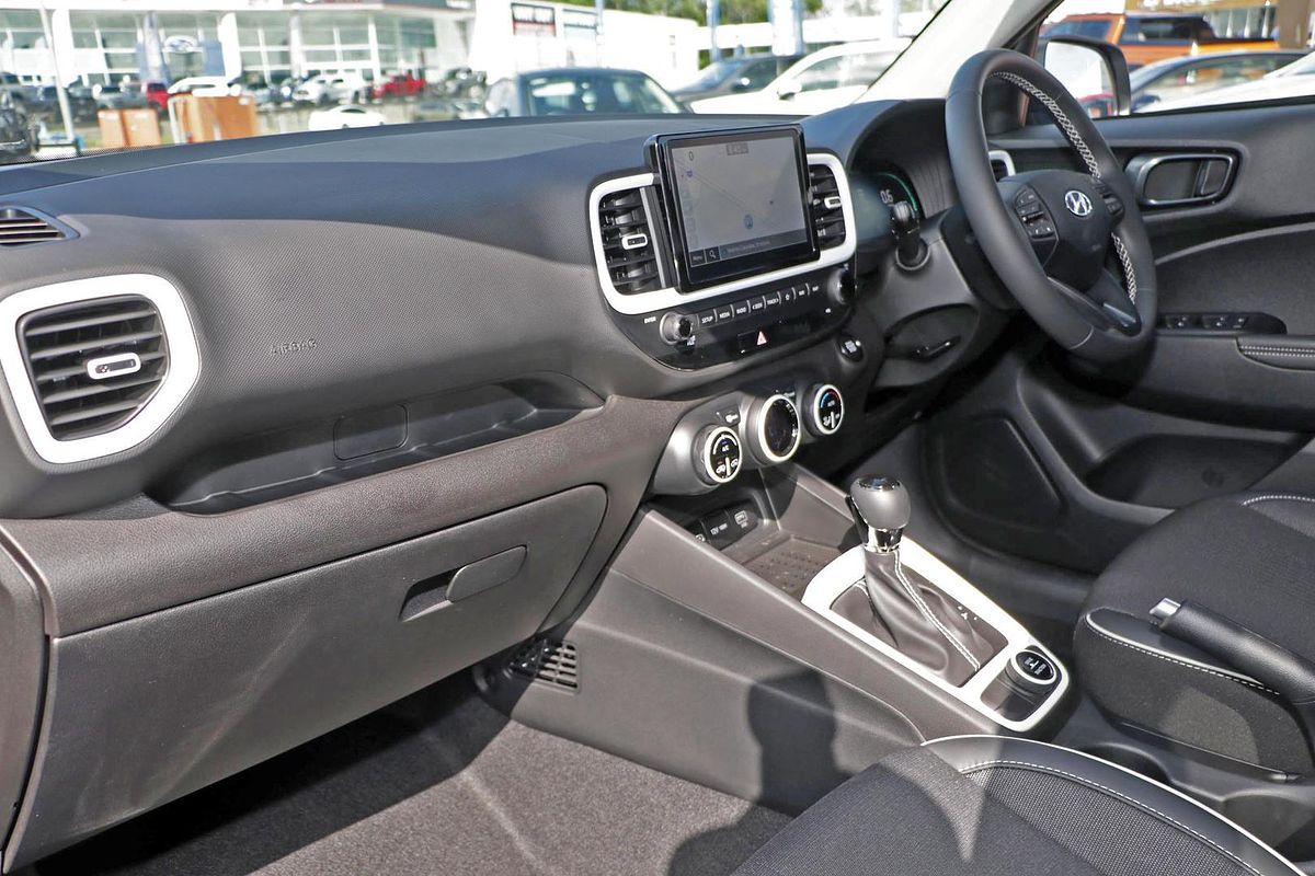 2024 Hyundai Venue Elite QX.V5