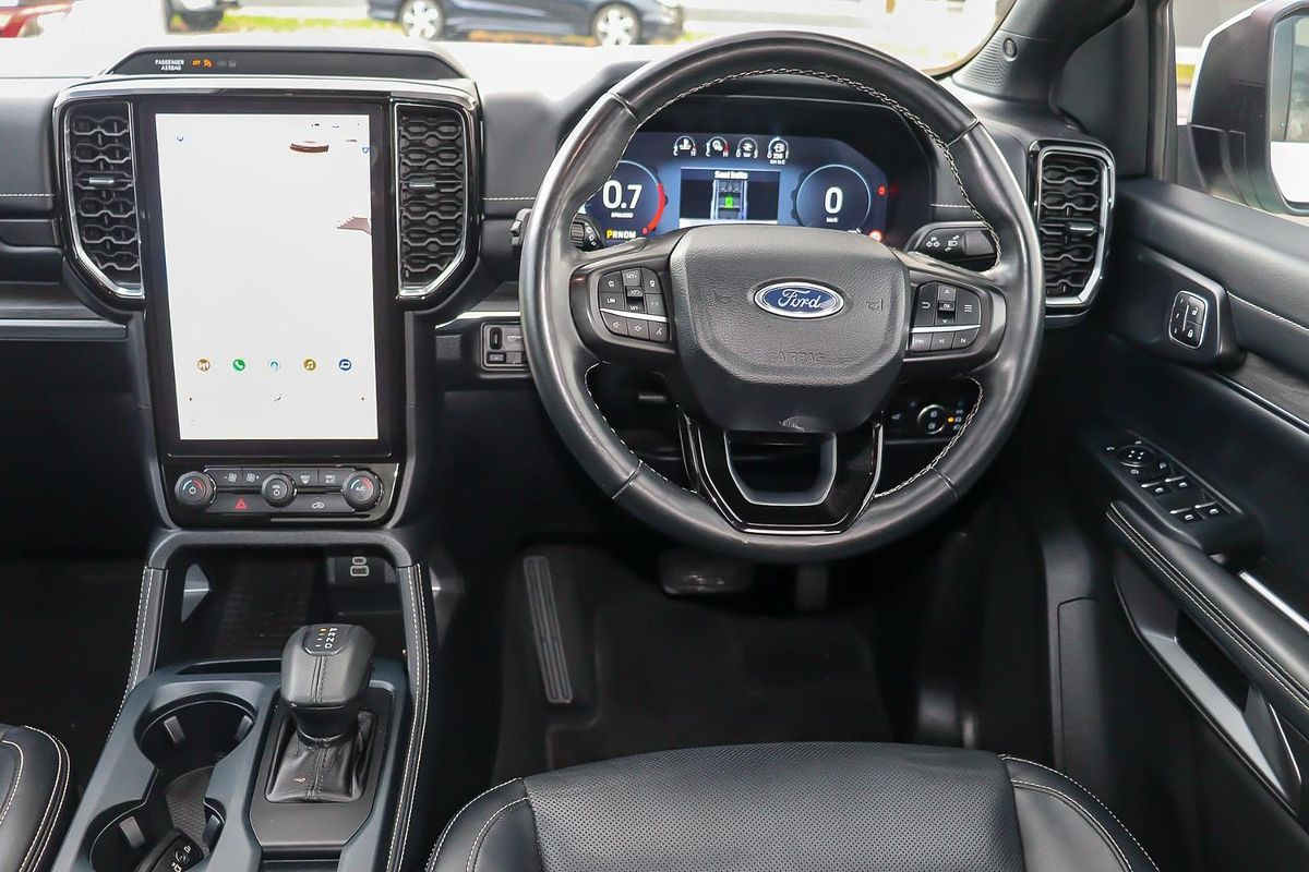 2023 Ford Everest Platinum